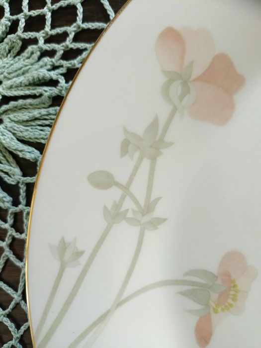 Cztery talerze obiadowe angielska porcelana