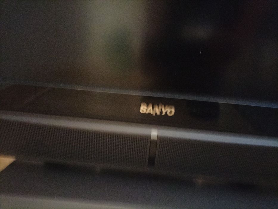 Televisão Sanyo LCD com Comando – Excelente Estado