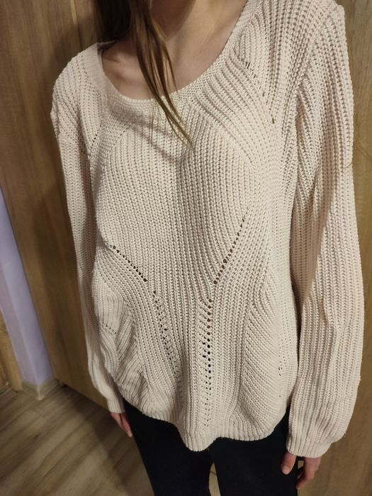 Sweter pudrowy róż