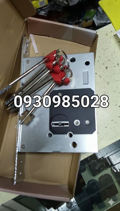 Открыть замок Киев, открытие авто, сейфов.замена замков.