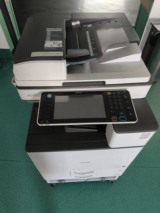 Impressora  Ricoh Multifunções MP C2011