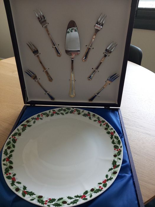 Prato de porcelana azevinho