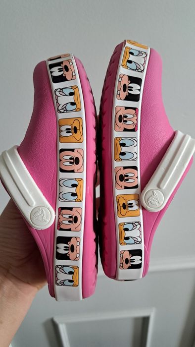 Klapki Crocs C9 lato