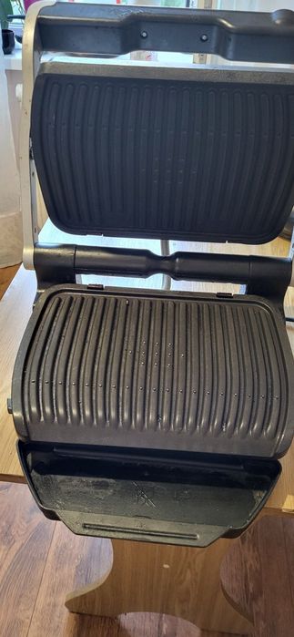 Гриль Tefal в отличном состоянии.