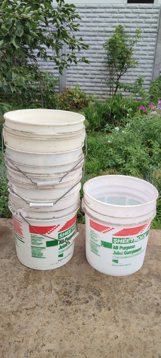 Продам ведра б/у