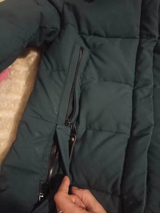 Жіноча зимова куртка