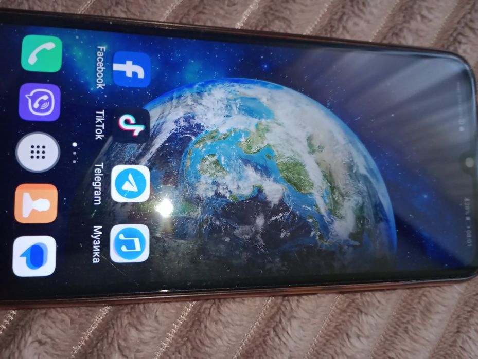 телефон Honor 8A