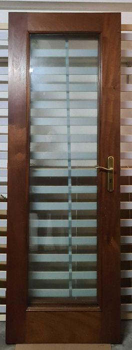 3 Portas Madeira + Vidro (40€ cada). Boa qualidade