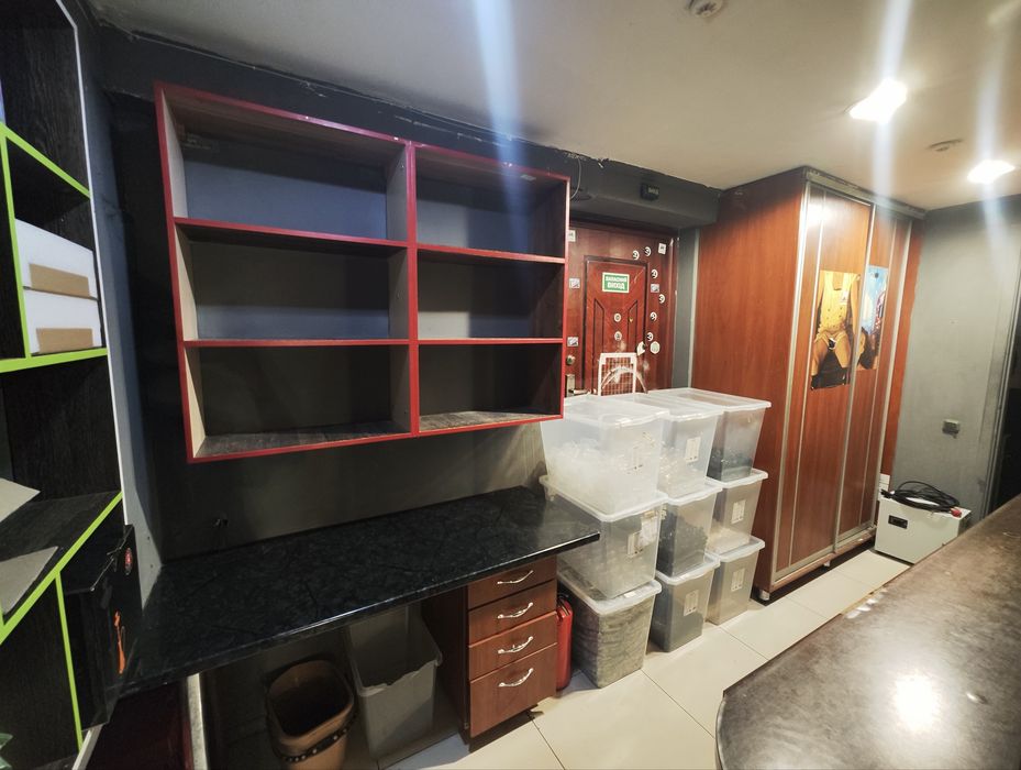 Аренда магазина 50 м² в Центре | 300$/мес + оборудование | Киевский район.
