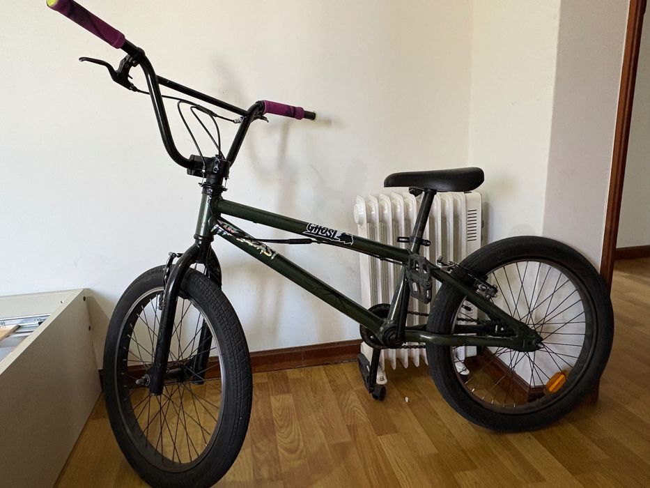 Bicicleta BMX Pneu Novos