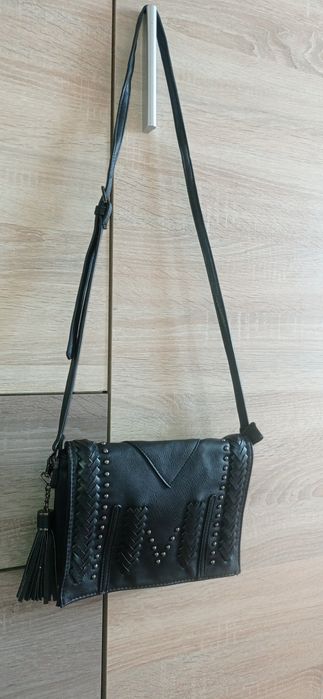 Чорна шкіряна сумка PIMKIE