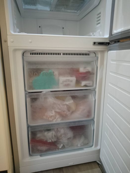 Sprzedam lodówkę BOSCH