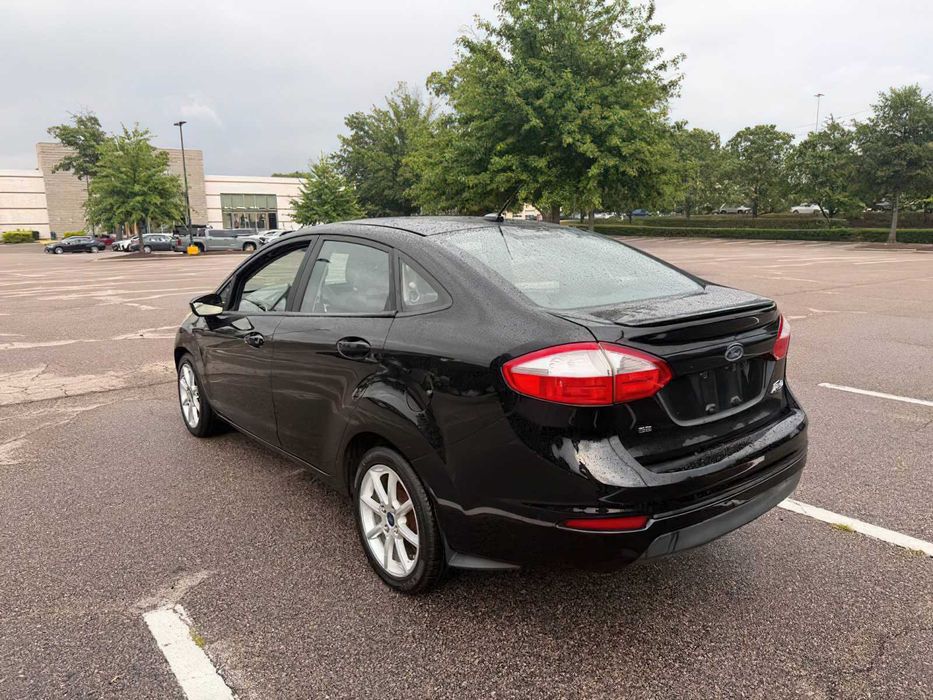 Ford Fiesta Titanium      2015