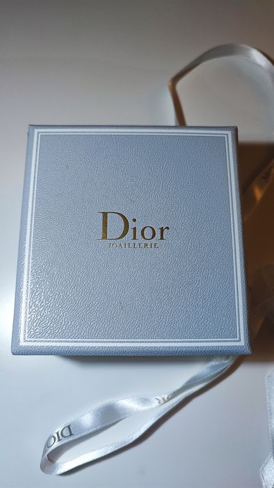 Pudełko karton Dior z ksiażeczką na rachunek