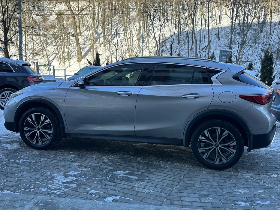 2016 Infiniti qx30 awd 2.0