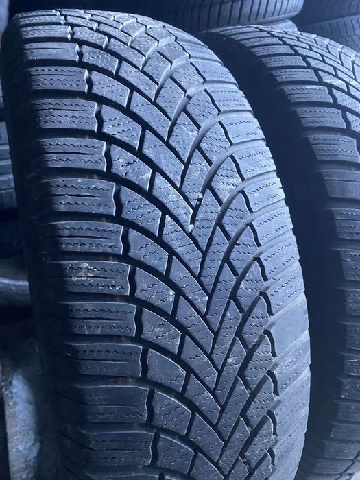 215.65.17 Bridgestone 2шт зима БУ склад шины резина из Европы 65 R17