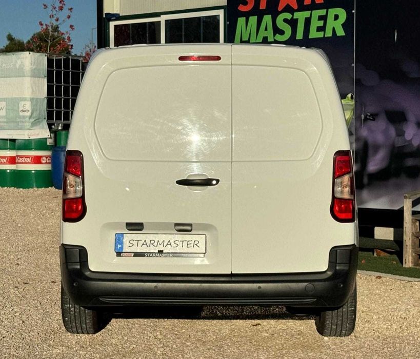 Peugeot Partner 1.6 BlueHDi Premium Standard-
IVA Incluído- 100 CV