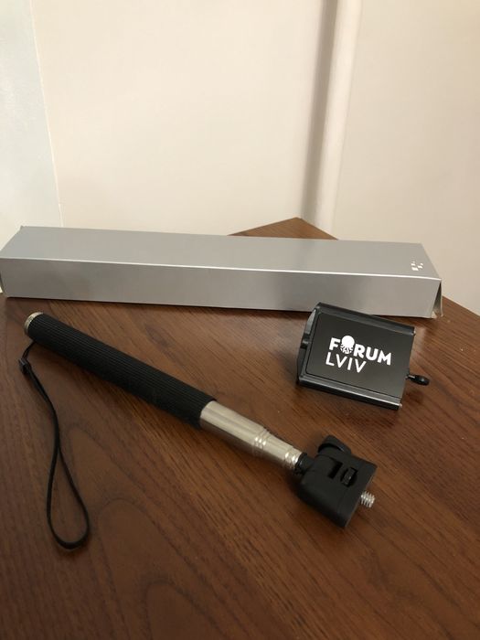 Монопод для селфі,штатив для телефона,селфі палка