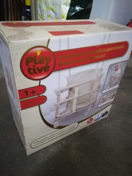 Baloiço de madeira para bébé