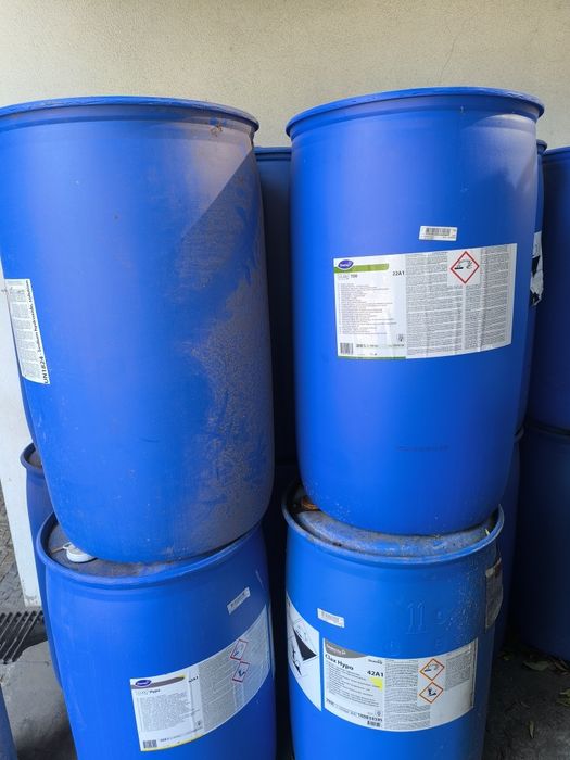Bidões plásticos 205 lts como novos