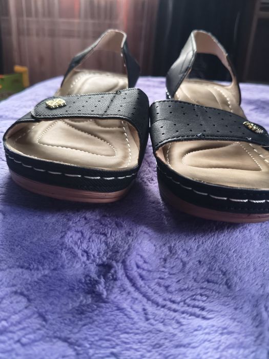 Босоніжки 42 розмір жіночі