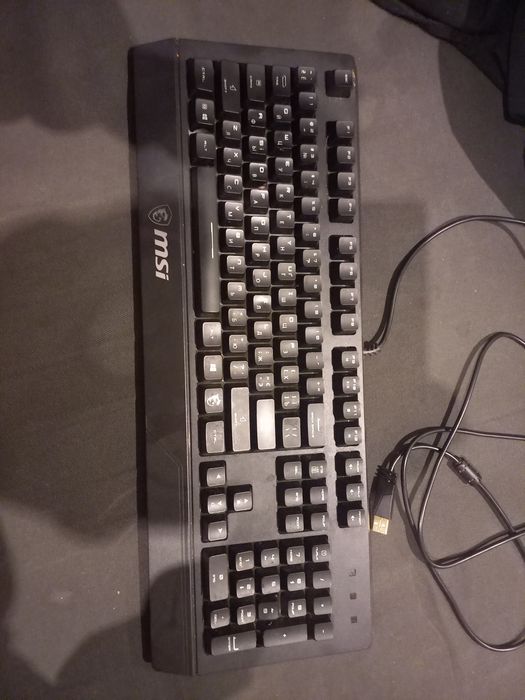Продам клавиатуру MSI VIGOR KG20
