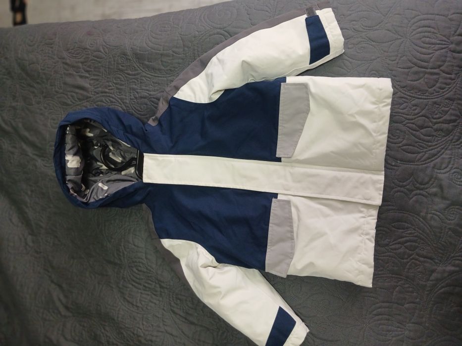 Куртка демісезонна на 2-3роки