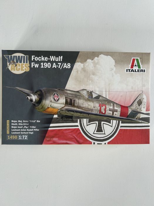 Samolot Focke Wulf Fw 190 A-8/F Aces model 1/72 Italeri 1490