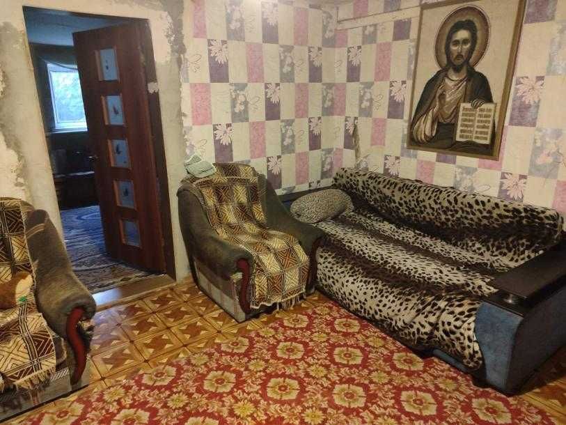 Продам капітальний житловий будинок, 10 хвилин від метро Індустріальна