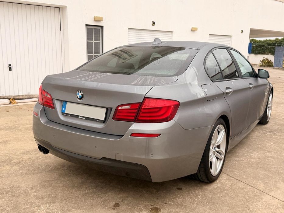 BMW 520d F10 Pack M | 184cv | Jantes 19” | Bancos em Pele | GPS pro