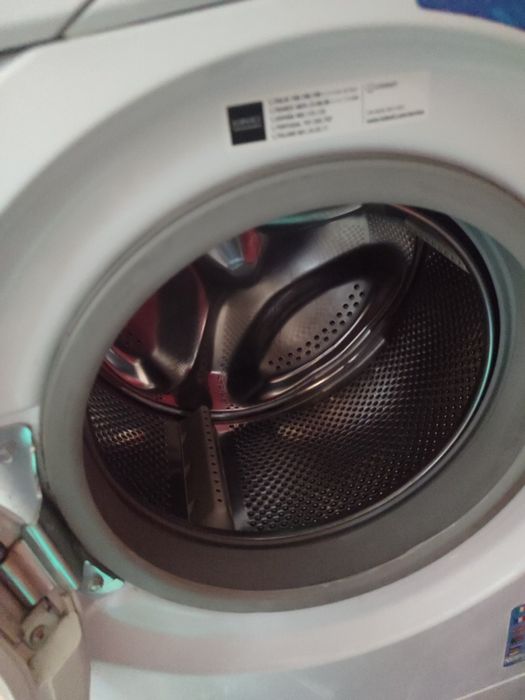 Пральна машинка Indesit