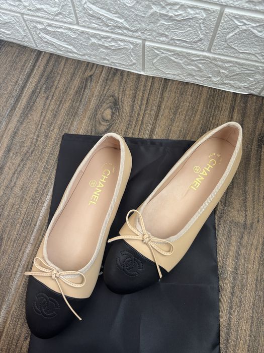 Балетки Chanel в розмірі 41