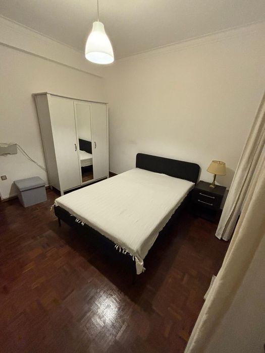 Por um quarto pra alugar