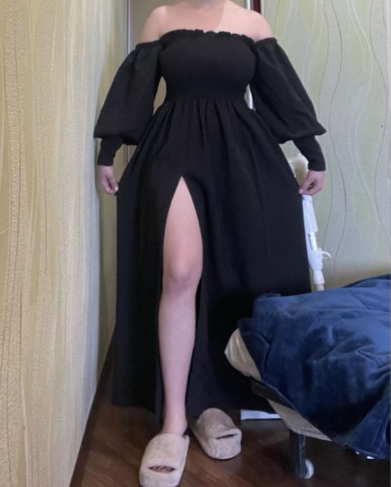 Чорна сукня Jadore Fashion з відкритими плечима