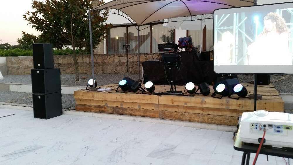 Festas e Eventos, Karaoke e DJ (Luzes/Robótica) Casamentos, Batizados