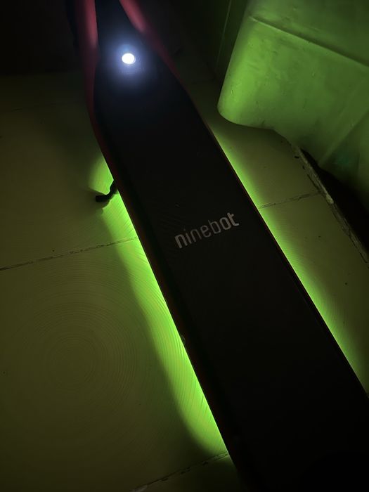 Електросамокат Segway Ninebot C20