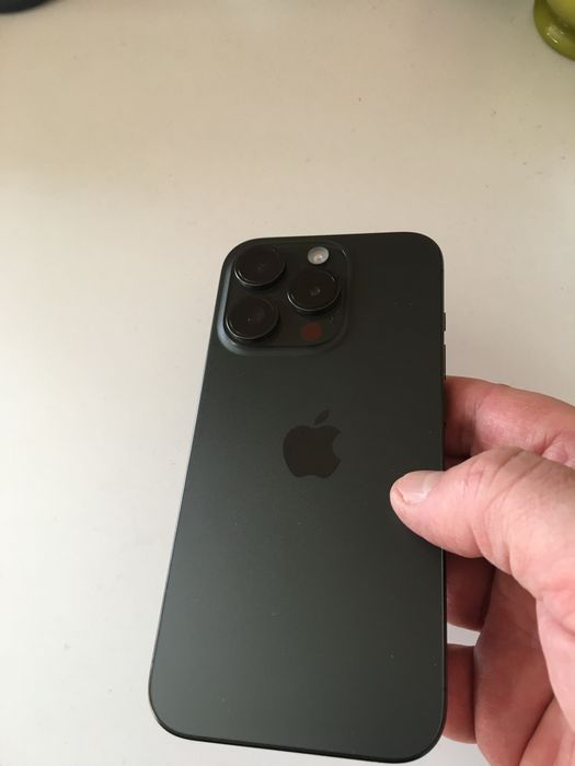 iPhone 15pro 128 гб