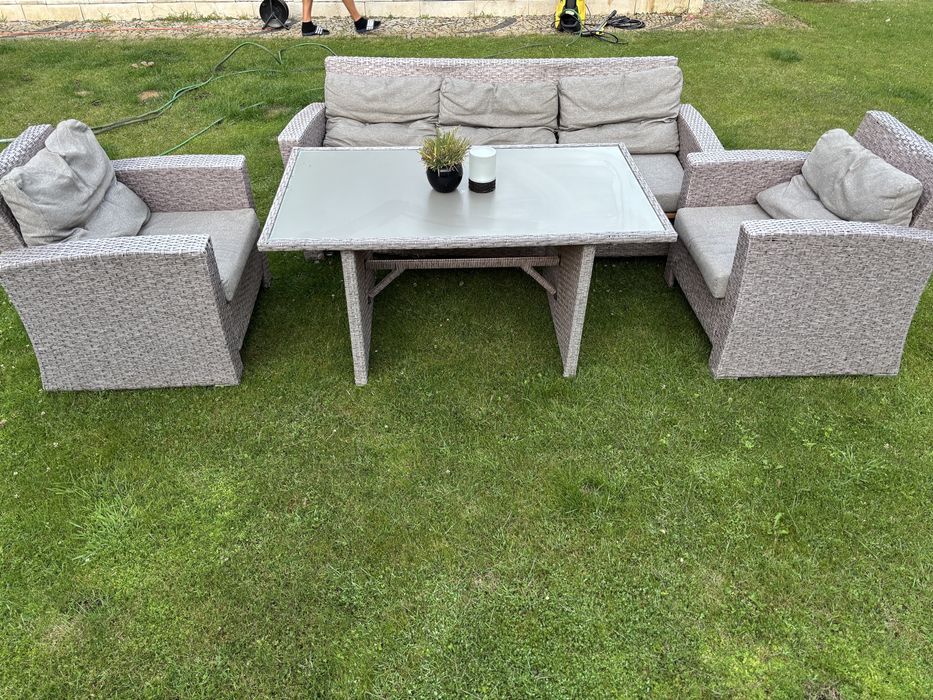 Meble ogrodowe technorattanowe