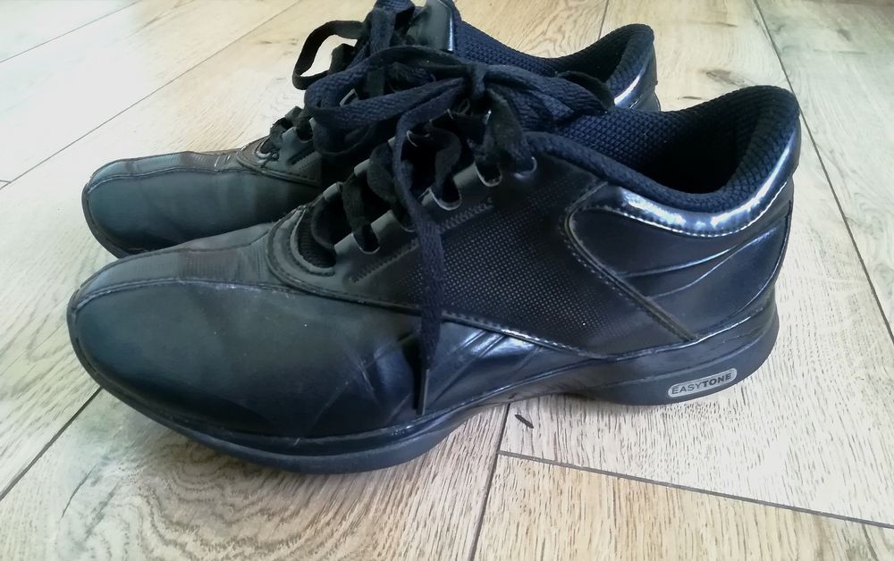 Reebok Easytone skórzane adidasy chłopięce półbuty rozmiar 38 24,5cm