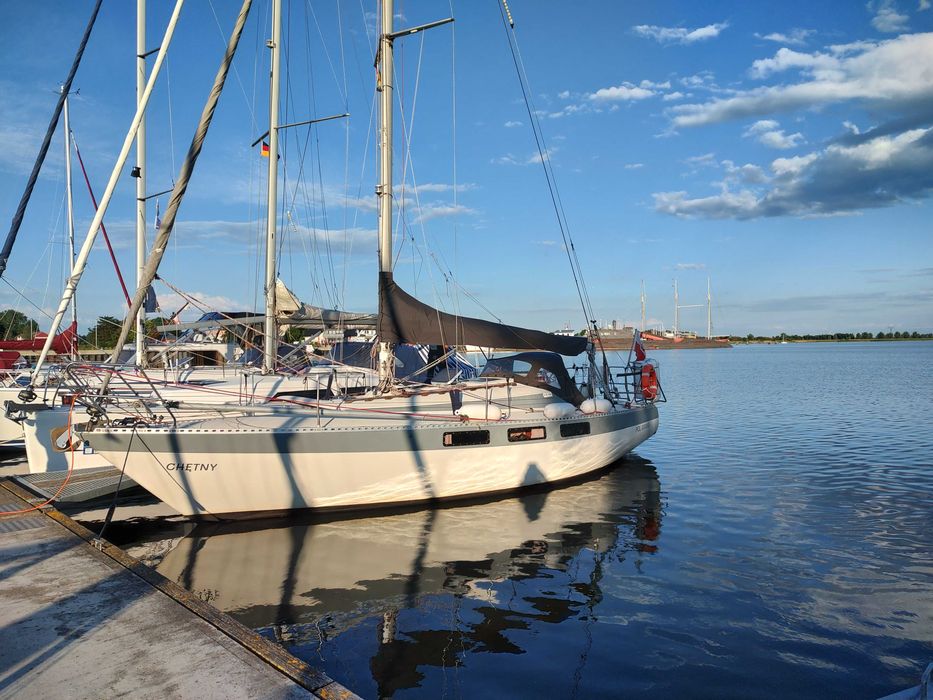 Jacht pełnomorski żaglowy Willing. Karta Bezpieczeństwa, super stan.