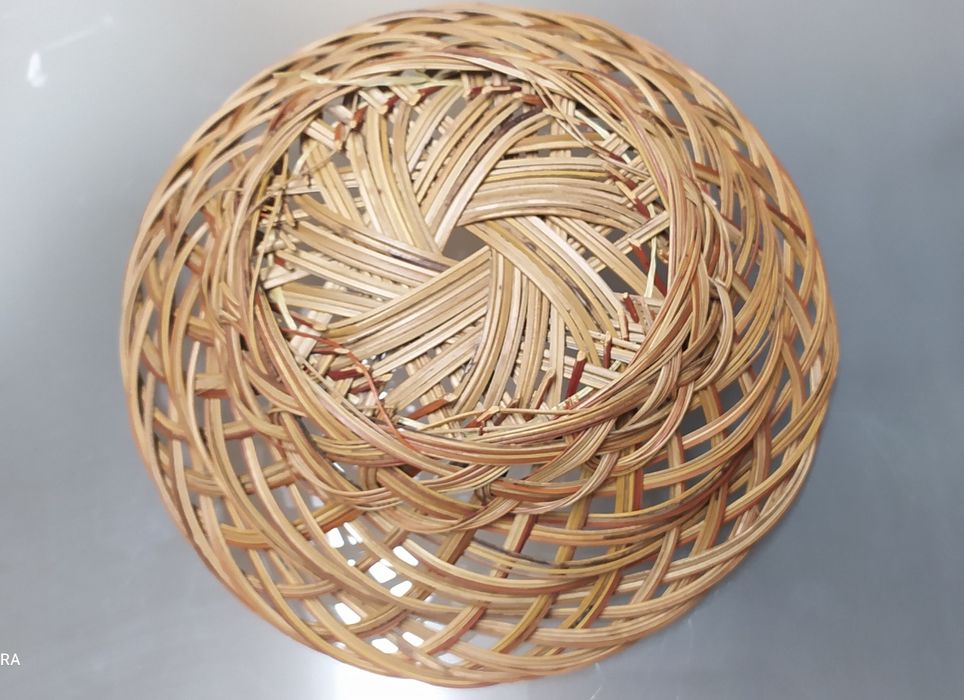 Cesta de média dimensão