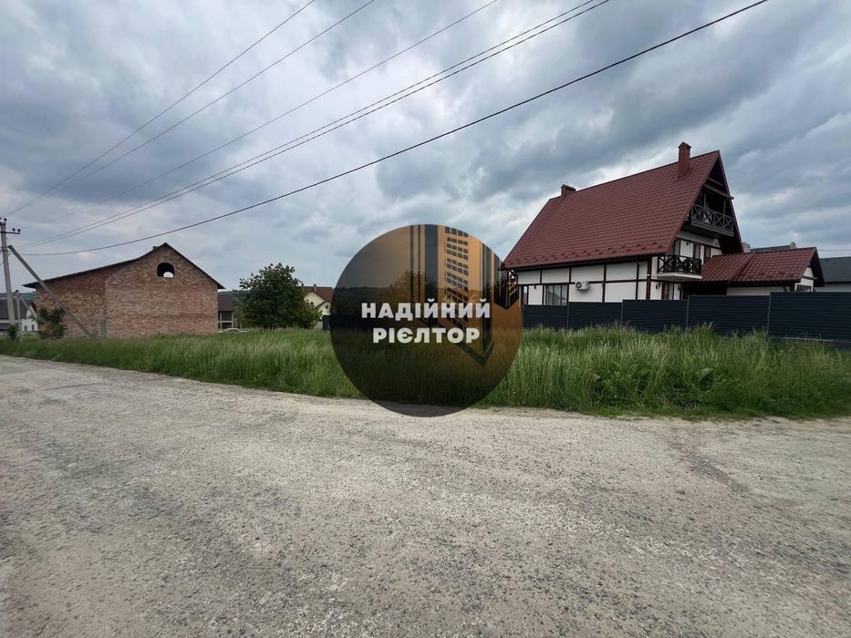 Продаж земельної ділянки під будинок, 6 сот.