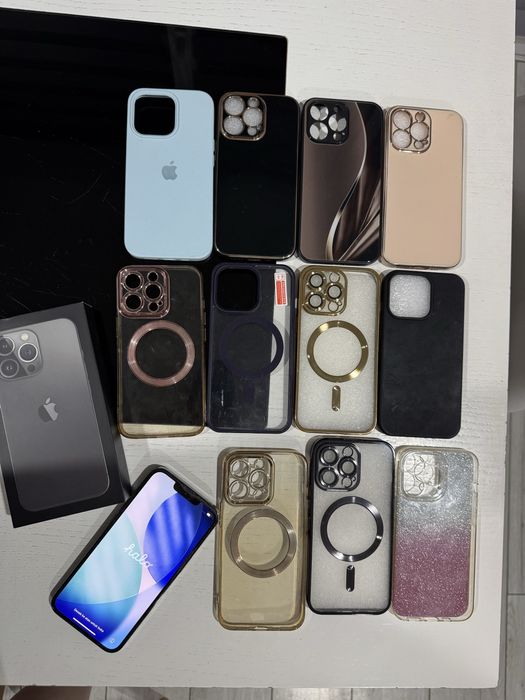 iPhone 13 Pro 128GB Graphite- stan idealny + dużo etui!