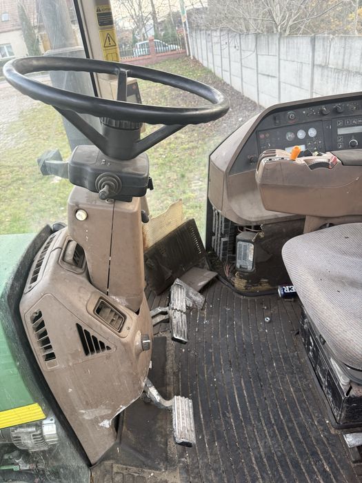 Ciągnik John Deere 8200