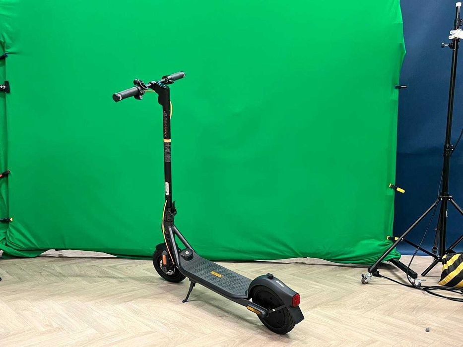 Новий Ninebot KickScooter F2 Pro E (051203E)