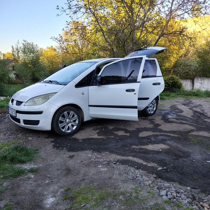 Міцубісі Кольт економний дизель