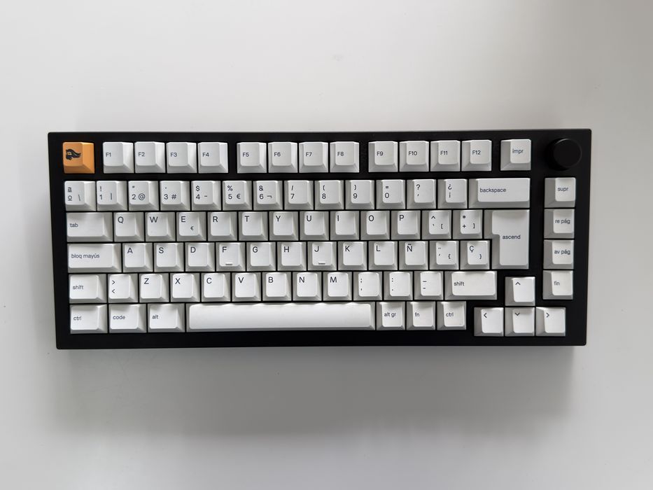 Glorious GMMK PRO Pre-Built + Panda Switches | Mecânico 75%