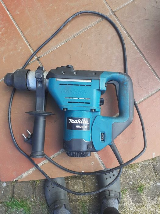 Młotowiertarka Makita HR2811FT