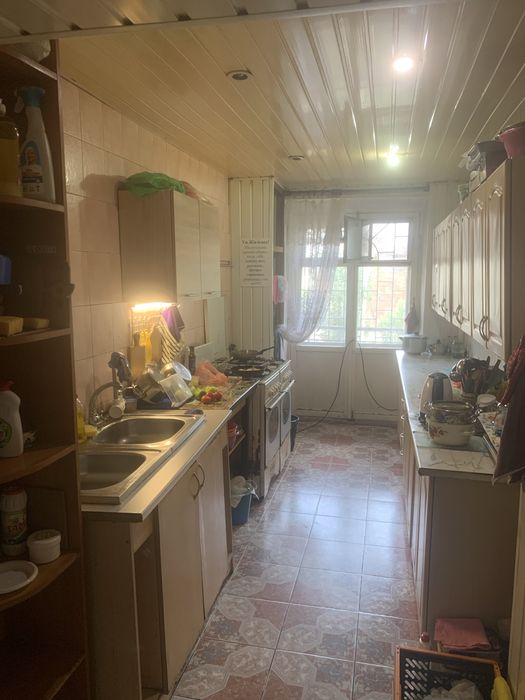 Сдам комнату в общежитии в начале Слобожанского проспекта.