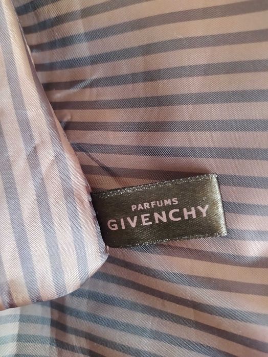 Torebka Adidas i Givenchy parfums torba A4